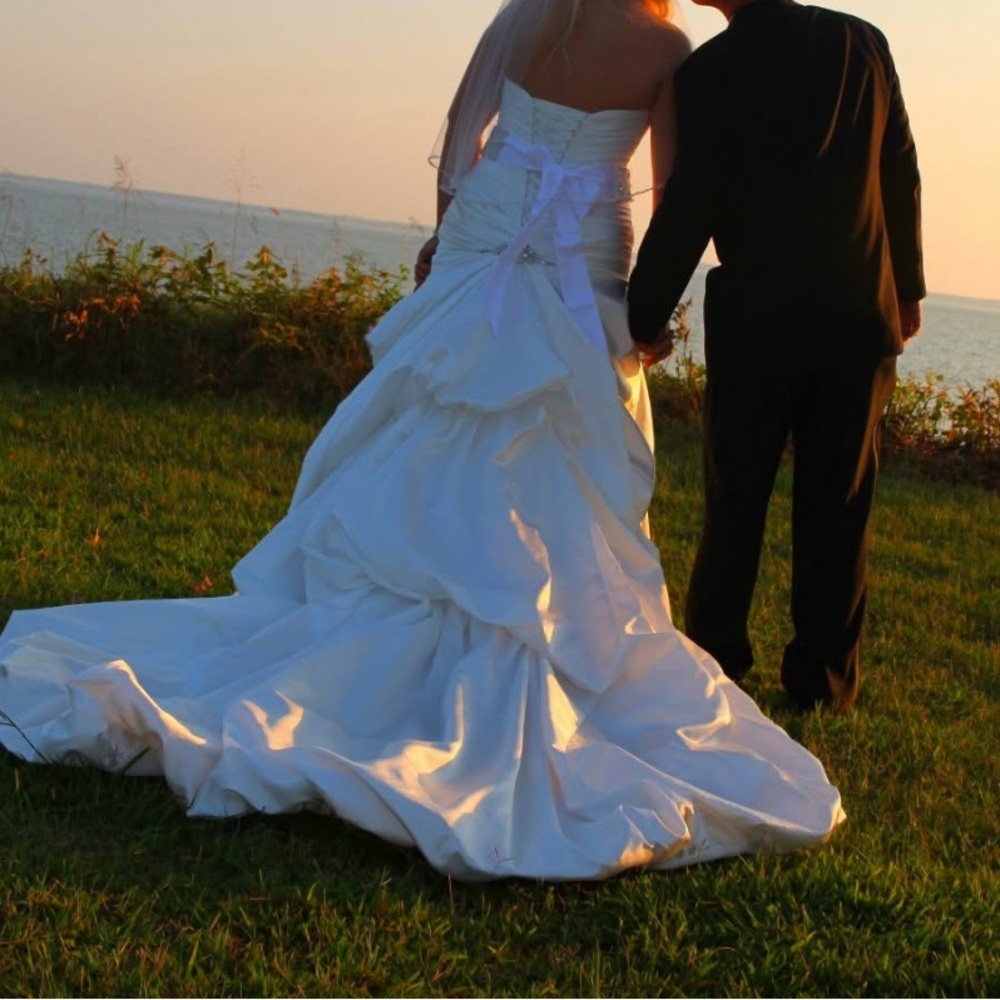 Maggie Sottero Kendra wedding gown 16